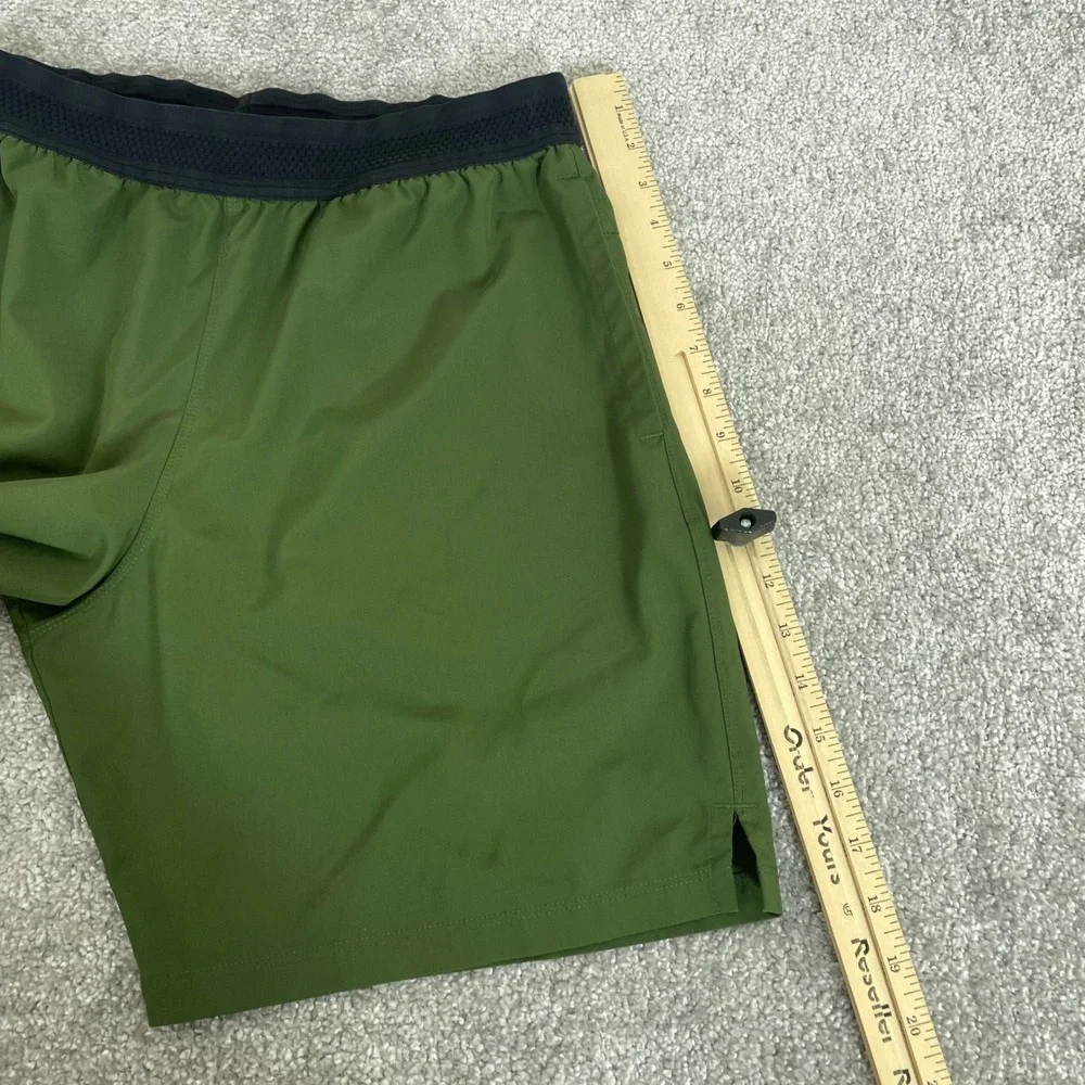 Fabletics Shorts Mens Small Fundamental Olive Green Athletic Training